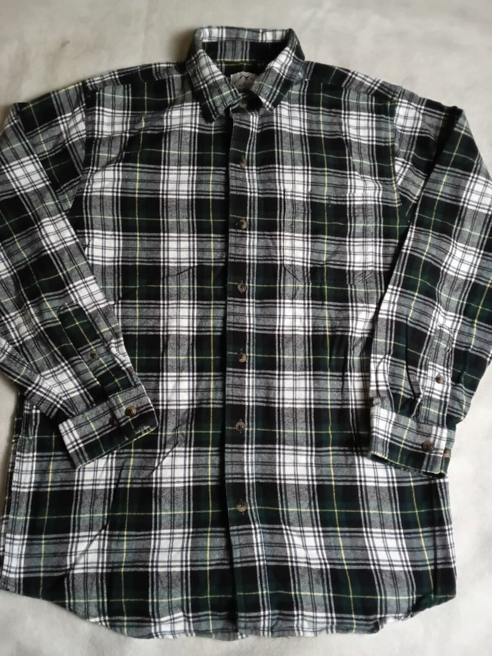 Blue Mountain Plaid Shirt Mens Medium Button Front Long Sleeve
